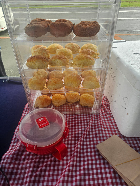 BAKING GOODS SUPPORTING ART